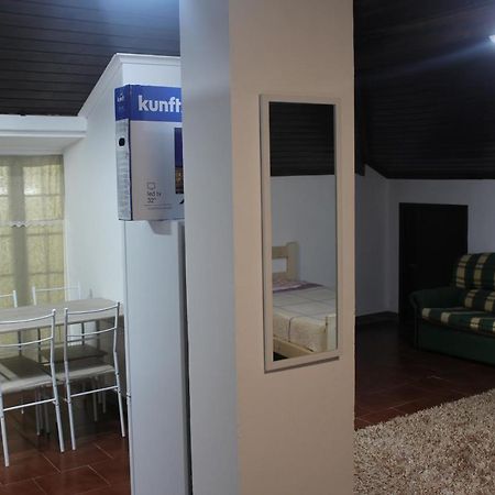 Vitorino De Nemesio Guesthouse ปอนตาเดลกาดา ภายนอก รูปภาพ