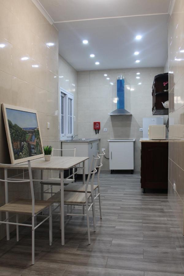 Vitorino De Nemesio Guesthouse ปอนตาเดลกาดา ภายนอก รูปภาพ