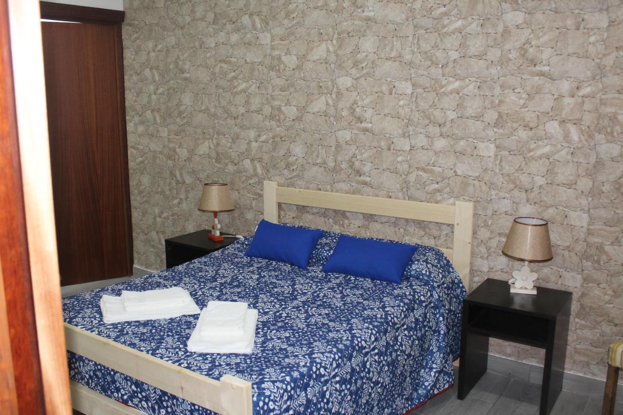 Vitorino De Nemesio Guesthouse ปอนตาเดลกาดา ภายนอก รูปภาพ