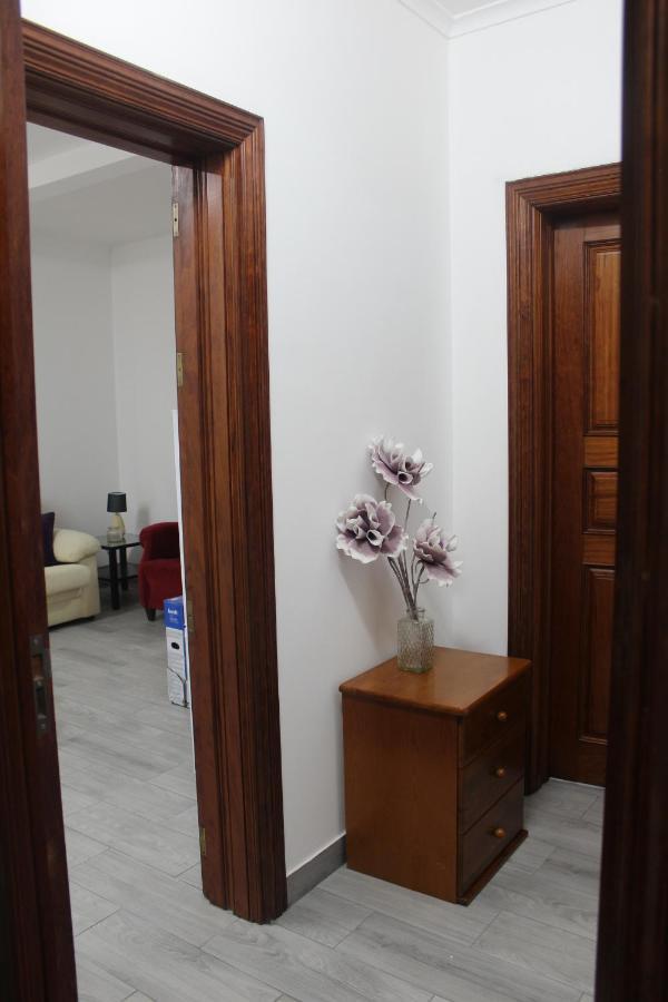 Vitorino De Nemesio Guesthouse ปอนตาเดลกาดา ภายนอก รูปภาพ