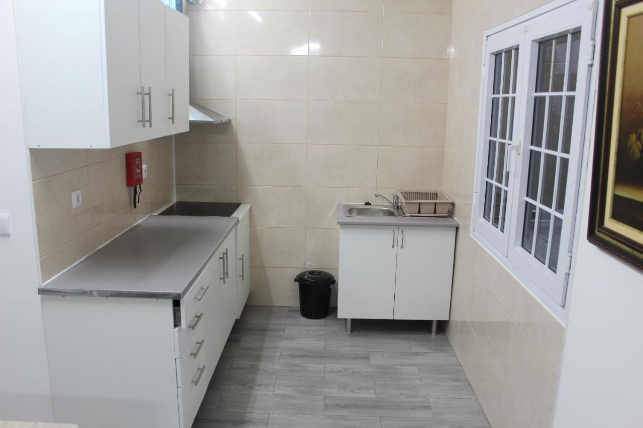 Vitorino De Nemesio Guesthouse ปอนตาเดลกาดา ภายนอก รูปภาพ