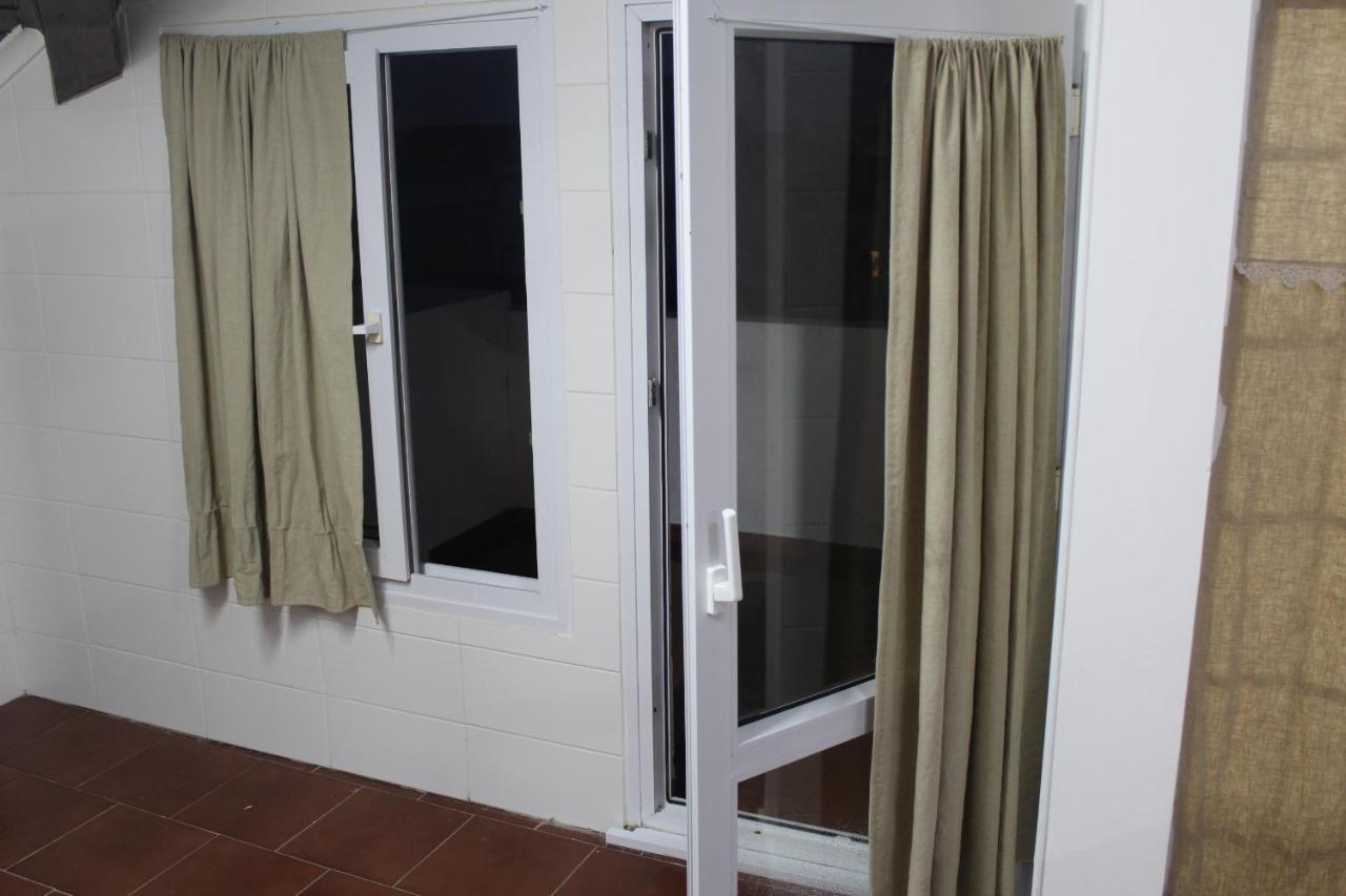 Vitorino De Nemesio Guesthouse ปอนตาเดลกาดา ภายนอก รูปภาพ