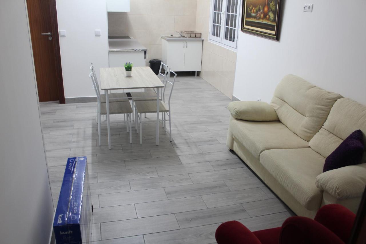 Vitorino De Nemesio Guesthouse ปอนตาเดลกาดา ภายนอก รูปภาพ