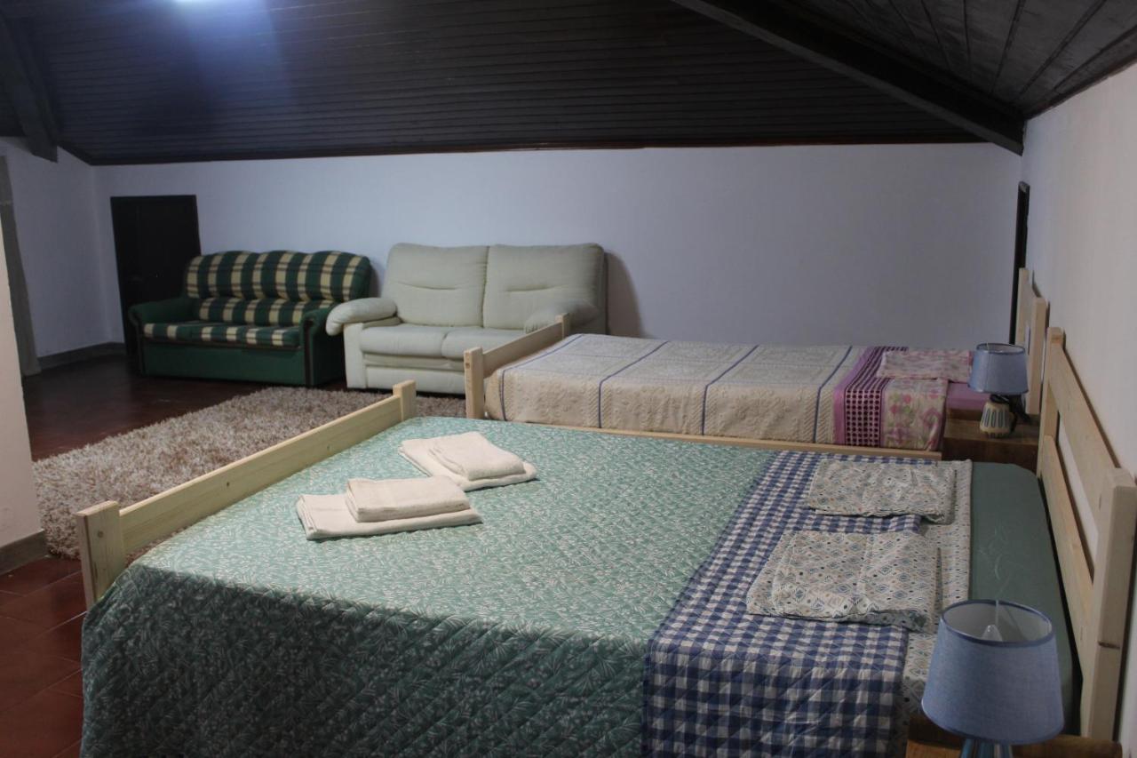 Vitorino De Nemesio Guesthouse ปอนตาเดลกาดา ภายนอก รูปภาพ